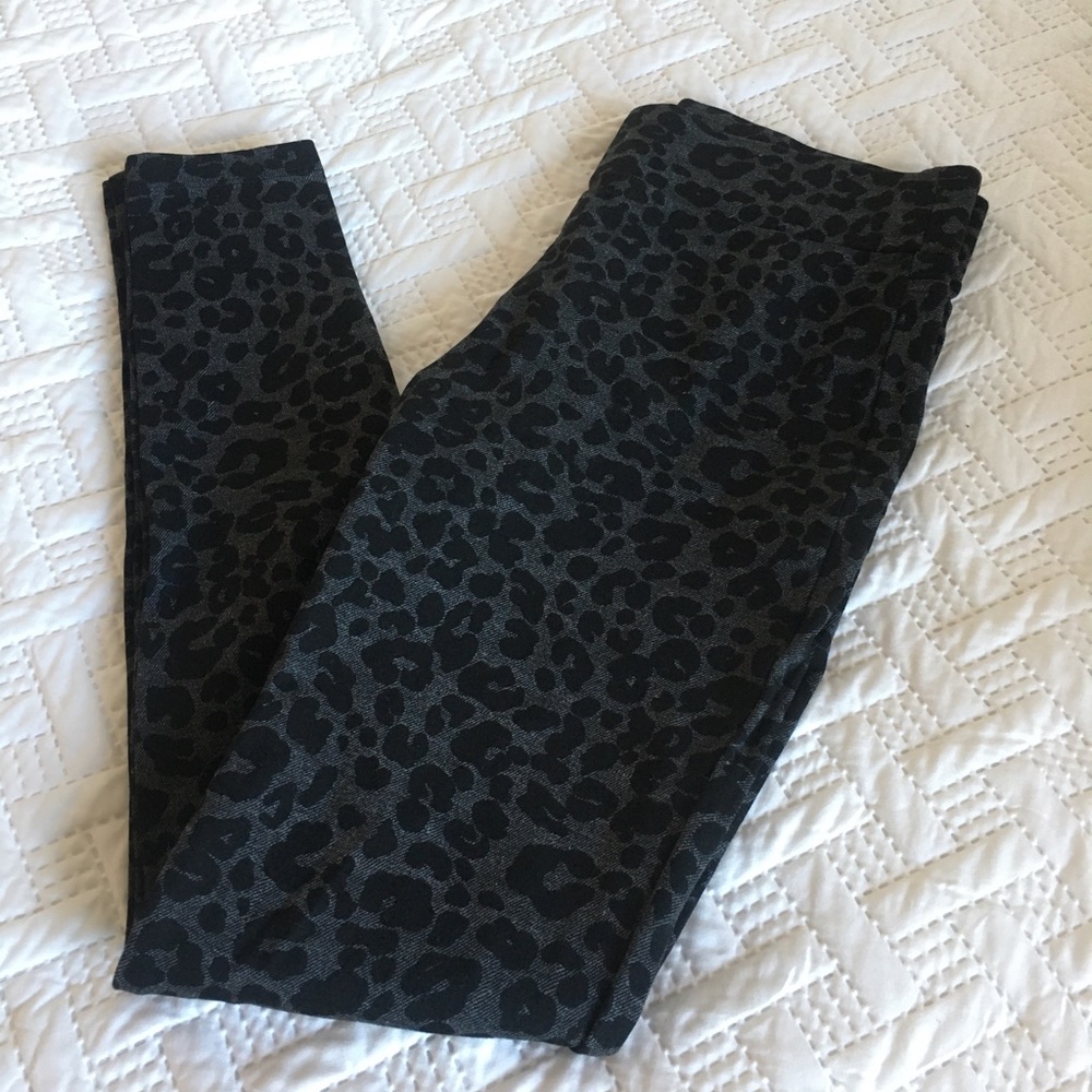 Black & Gray Leopard Print Legging LOFT